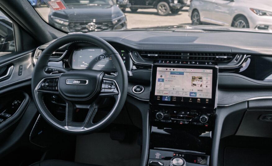 2023 Jeep Grand Cherokee 4xe Overland LC2593