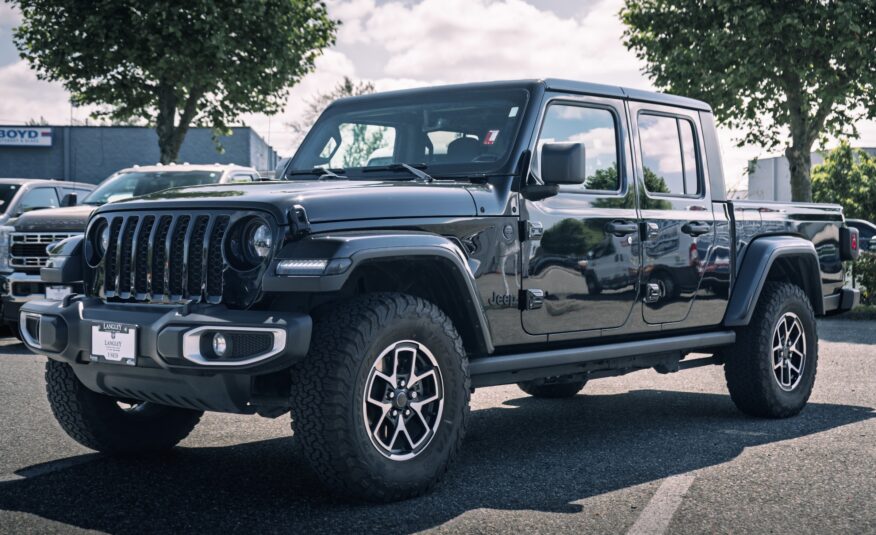 2022 Jeep Gladiator Sport S LC2600A