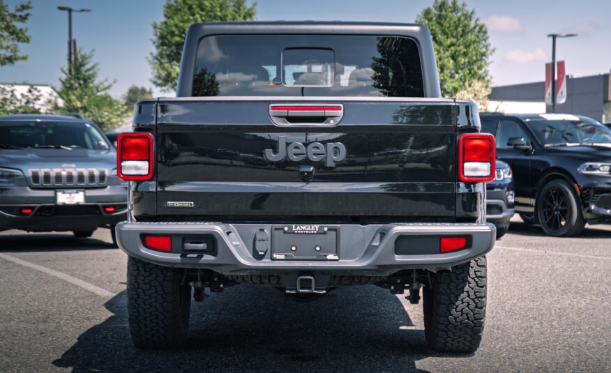 2022 Jeep Gladiator Sport S LC2600A