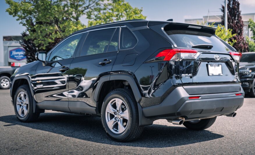 2024 Toyota RAV4 XLE LC2602