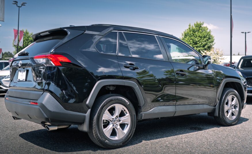 2024 Toyota RAV4 XLE LC2602