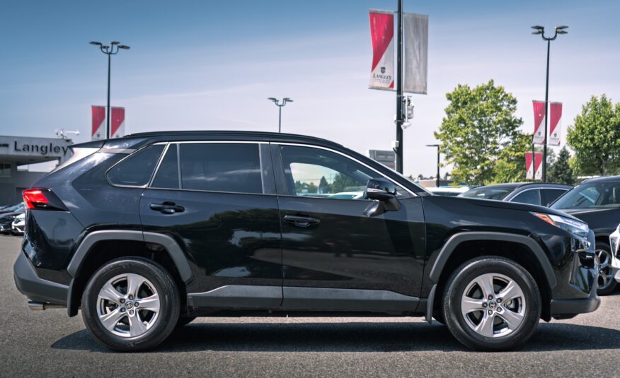 2024 Toyota RAV4 XLE LC2602