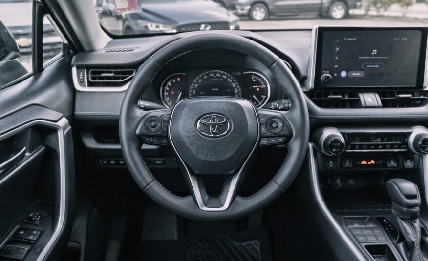 2024 Toyota RAV4 XLE LC2602