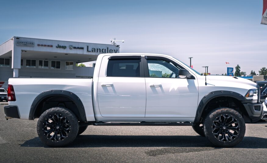 2021 RAM 1500 Classic SLT LC2605
