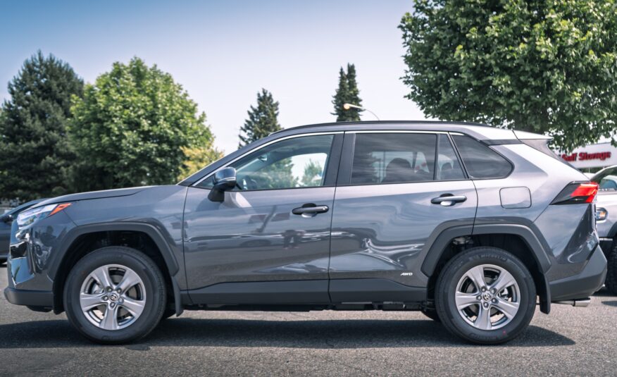 2025 Toyota RAV4 Hybrid XLE LC2601