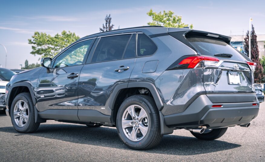 2025 Toyota RAV4 Hybrid XLE LC2601