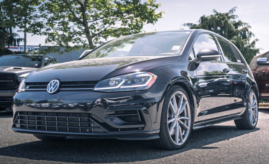 2018 Volkswagen Golf R 2.0 TSI LC2609