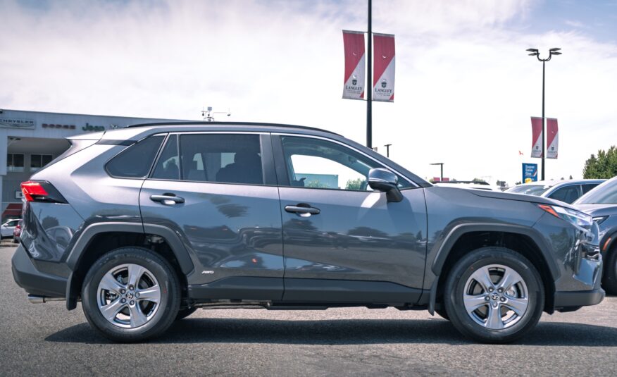 2025 Toyota RAV4 Hybrid XLE LC2601