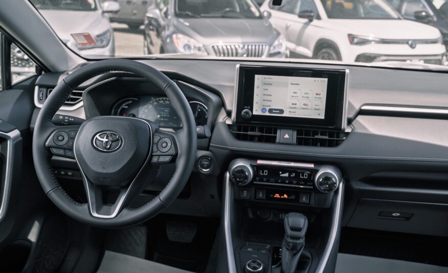 2025 Toyota RAV4 Hybrid XLE LC2601
