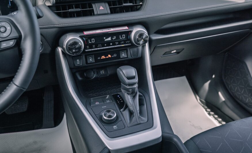 2025 Toyota RAV4 Hybrid XLE LC2601