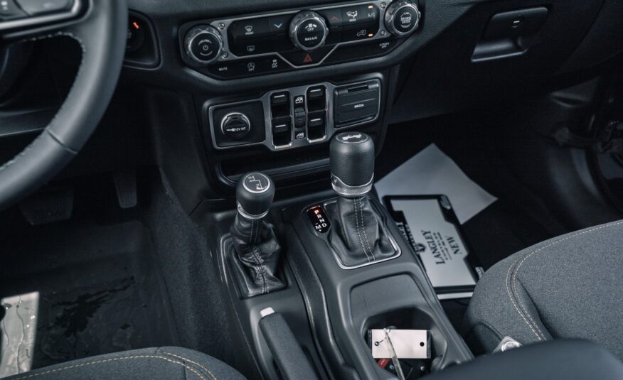 2025 Jeep Wrangler Sport S610398