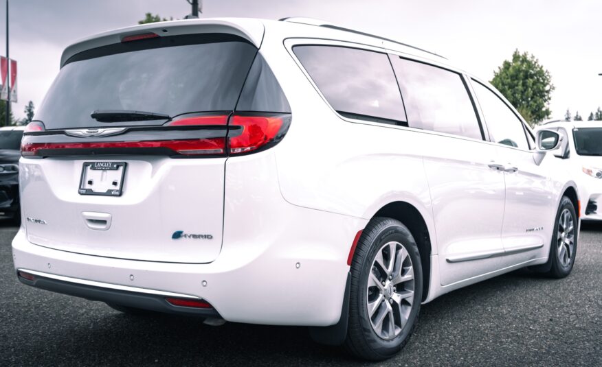 2024 Chrysler Pacifica Hybrid Pinnacle R109031