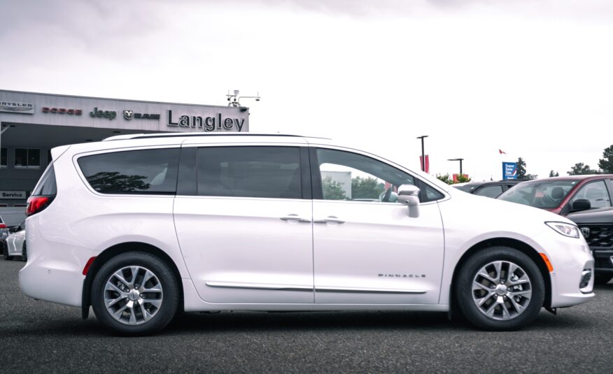 2024 Chrysler Pacifica Hybrid Pinnacle R109031