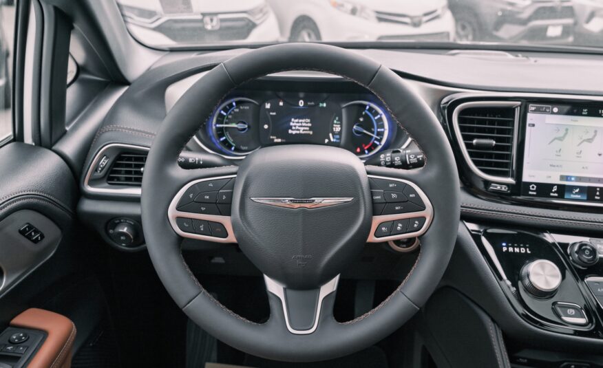 2024 Chrysler Pacifica Hybrid Pinnacle R109031