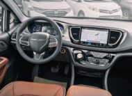 2024 Chrysler Pacifica Hybrid Pinnacle R109031