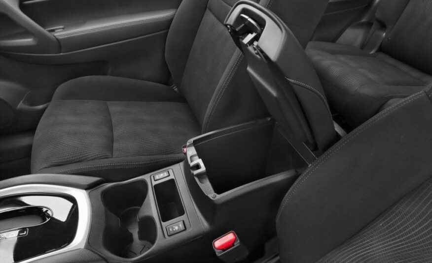 2015 Nissan Rogue SV LC2591A