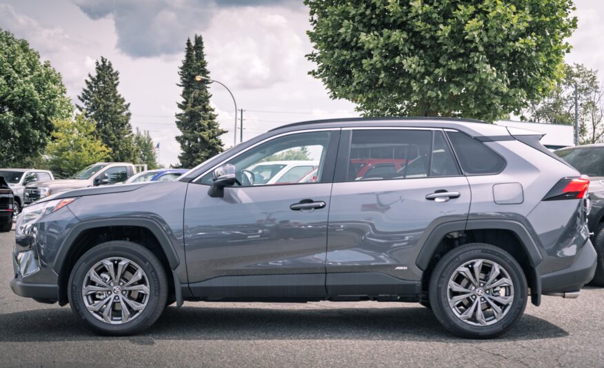2025 Toyota RAV4 Hybrid XLE LC2607