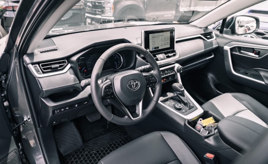 2025 Toyota RAV4 Hybrid XLE LC2607