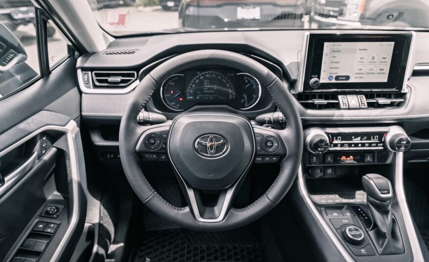 2025 Toyota RAV4 Hybrid XLE LC2607