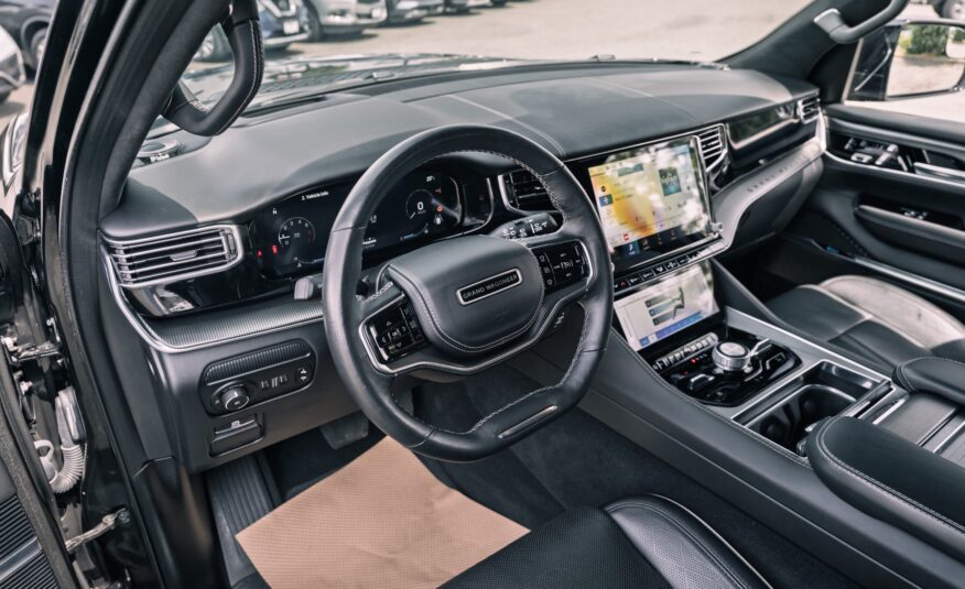 2023 Jeep Grand Wagoneer Series II LC2624