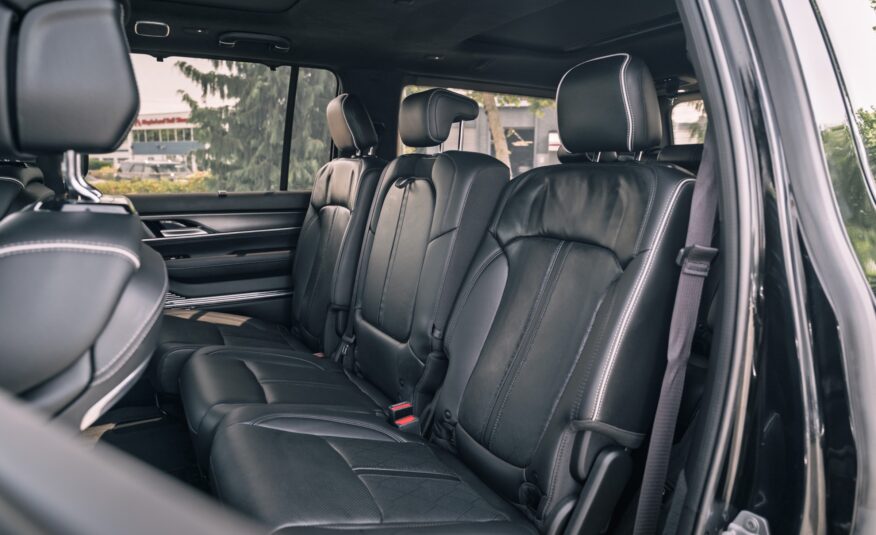 2023 Jeep Grand Wagoneer Series II LC2624