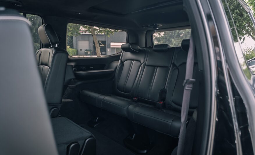2023 Jeep Grand Wagoneer Series II LC2624