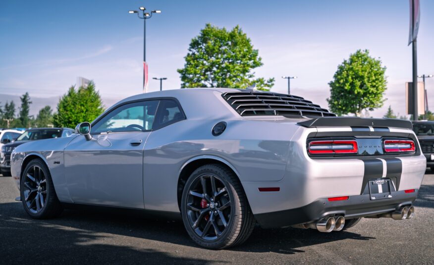 2023 Dodge Challenger R/T R205757A