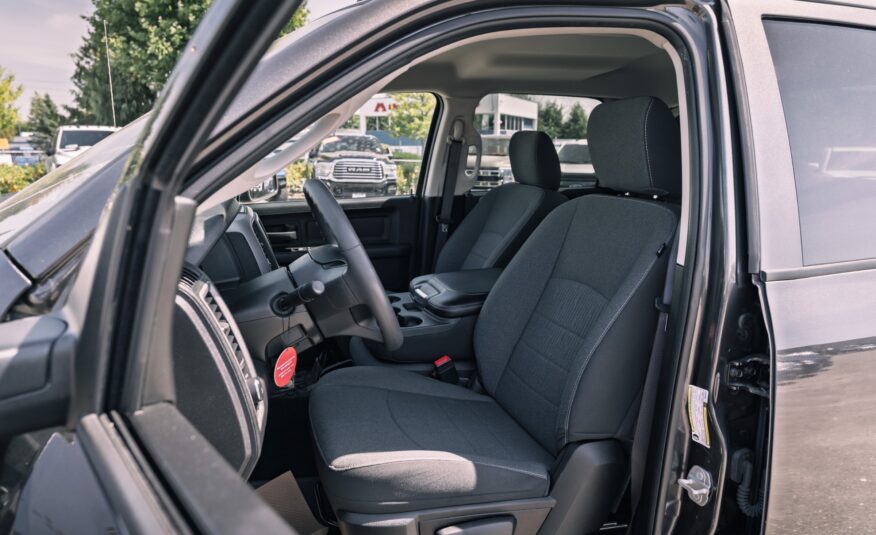 2023 RAM 1500 Classic Tradesman LC2675