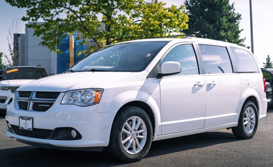 2020 Dodge Grand Caravan Premium Plus LC2675A