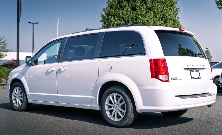 2020 Dodge Grand Caravan Premium Plus LC2675A