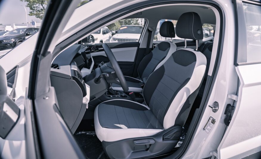 2025 Volkswagen Taos Trendline LC2697