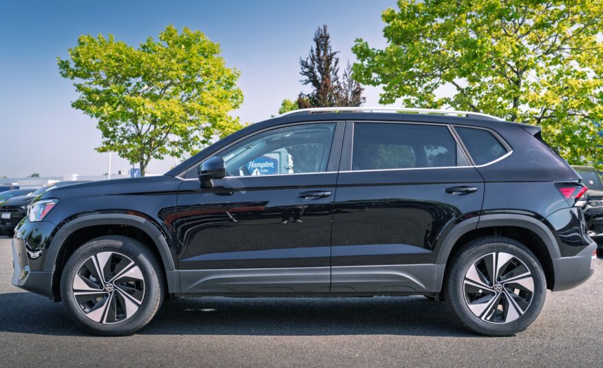 2025 Volkswagen Taos Comfortline LC2698