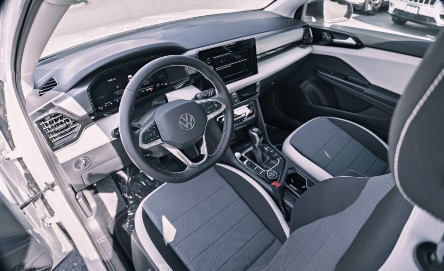 2025 Volkswagen Taos Trendline LC2697