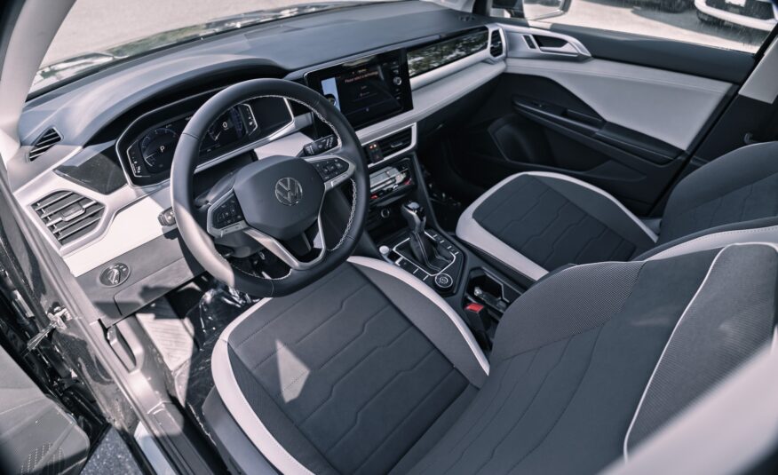 2025 Volkswagen Taos Comfortline LC2698