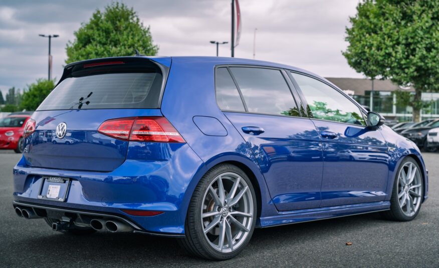 2017 Volkswagen Golf R 2.0 TSI LC2576AA