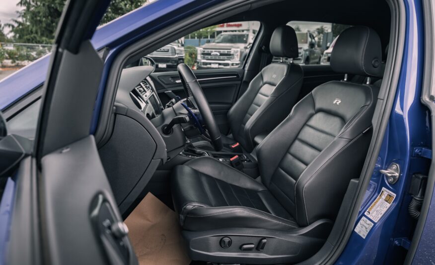 2017 Volkswagen Golf R 2.0 TSI LC2576AA