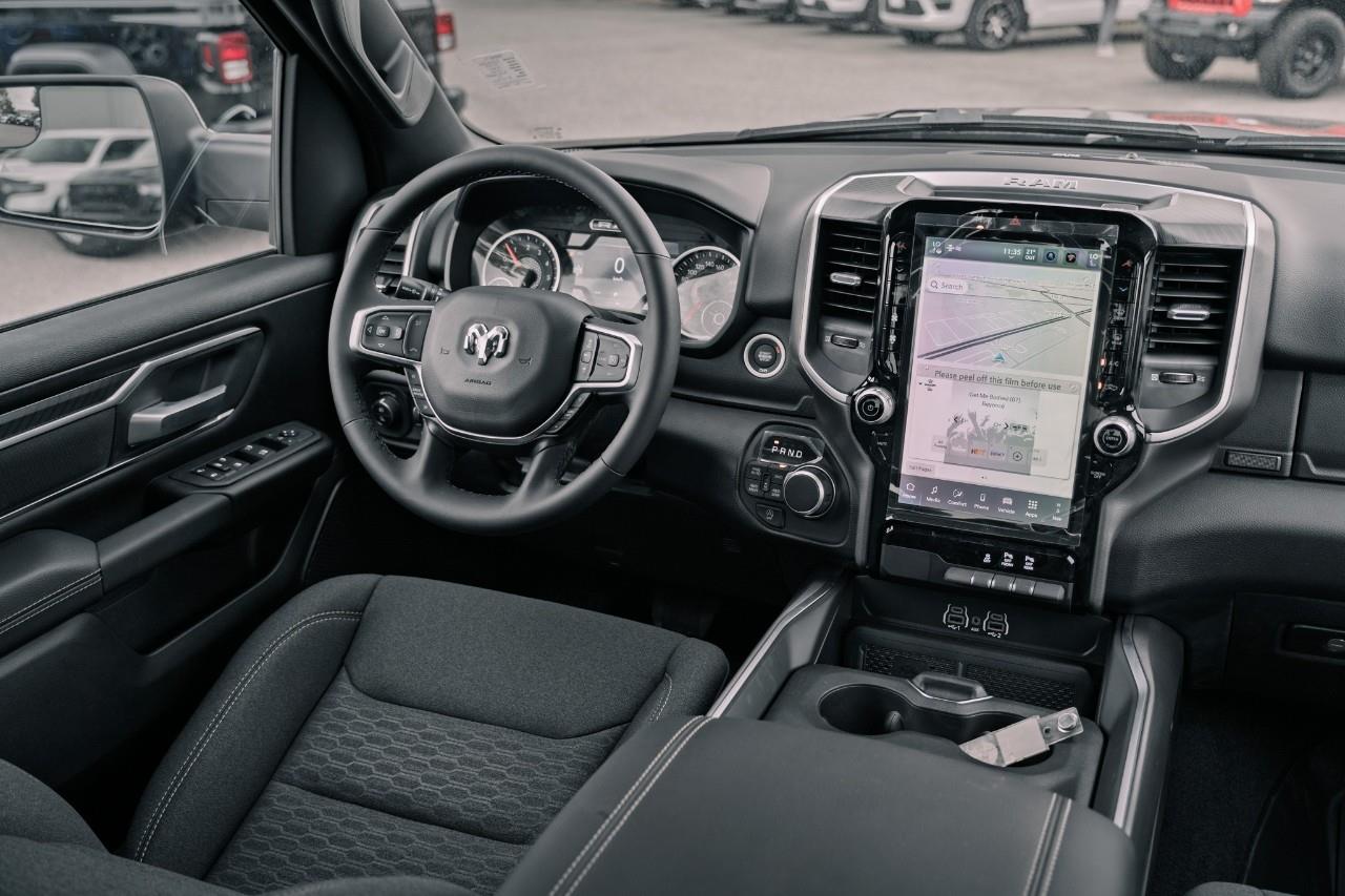 2025 RAM 1500 Big Horn S509671