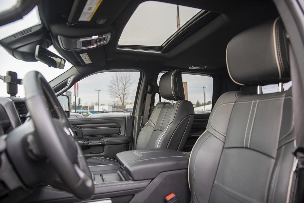 2024 RAM 3500 Limited R384141