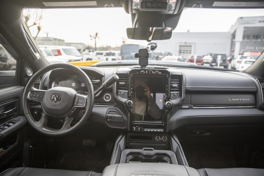 2024 RAM 3500 Limited R384141