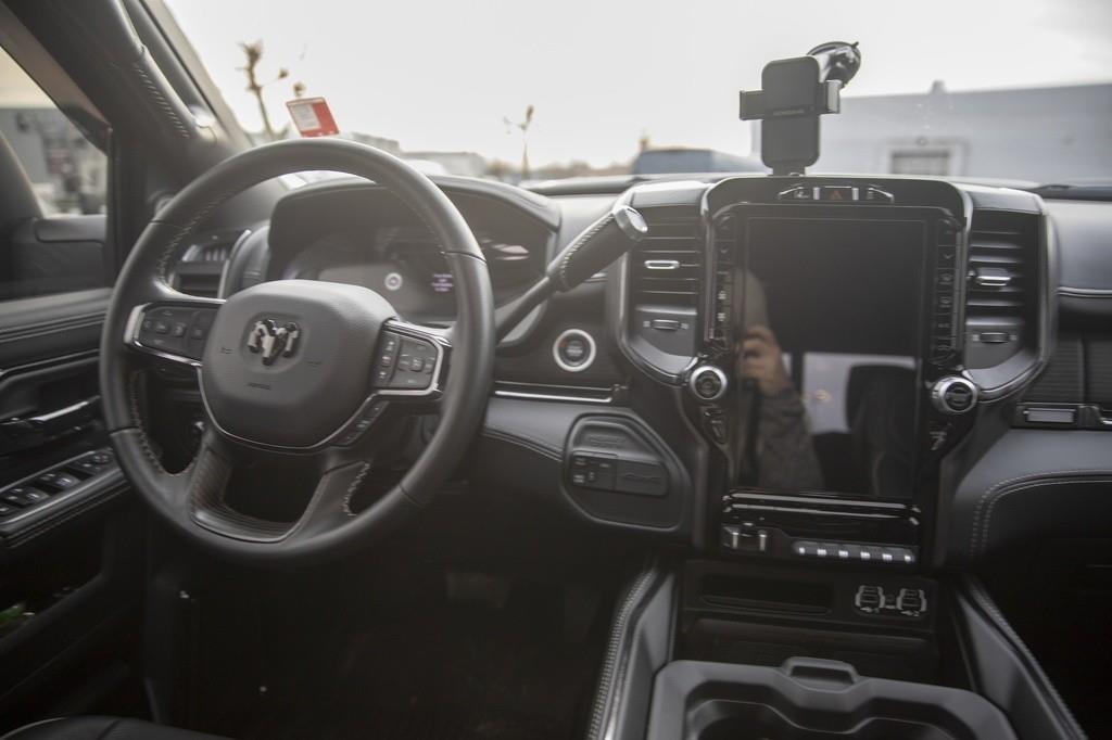 2024 RAM 3500 Limited R384141