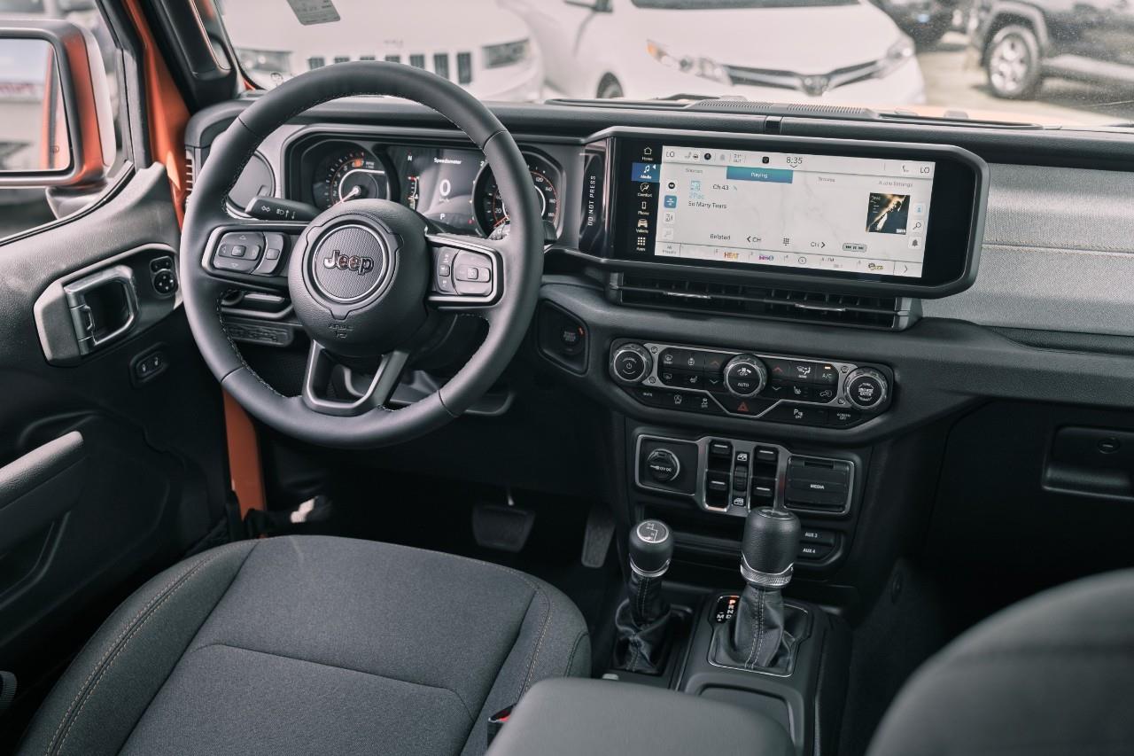 2025 Jeep Wrangler Sport S621369