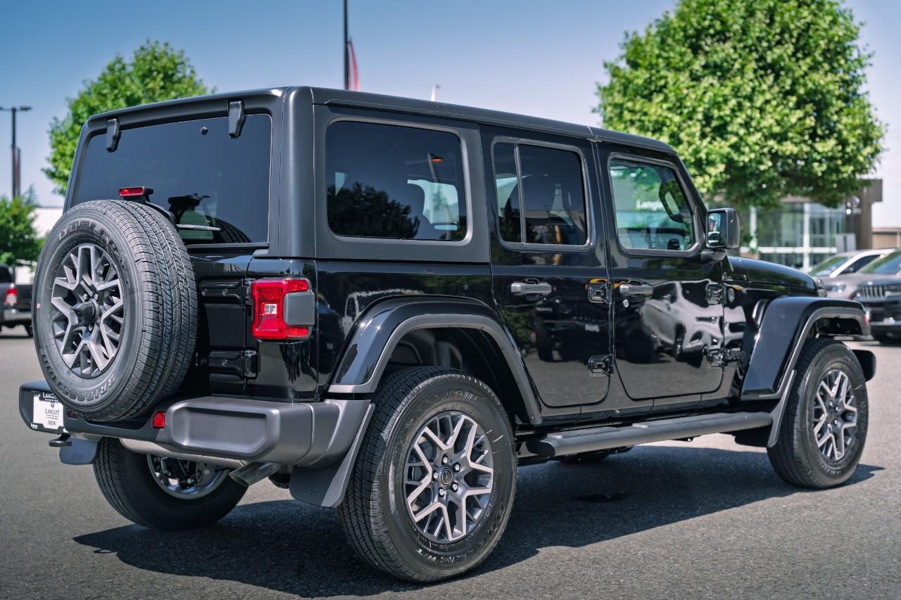 2025 Jeep Wrangler Sahara S633107