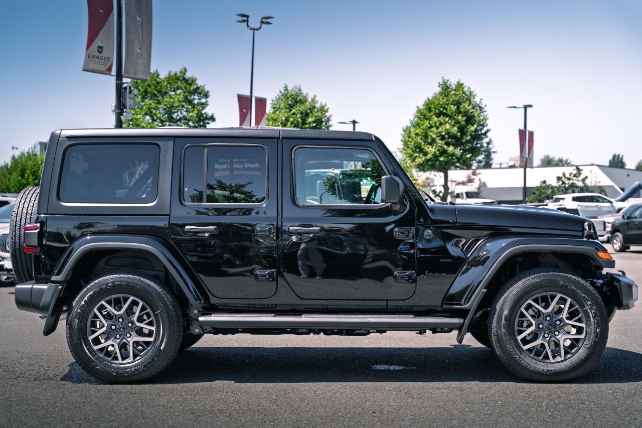 2025 Jeep Wrangler Sahara S633107