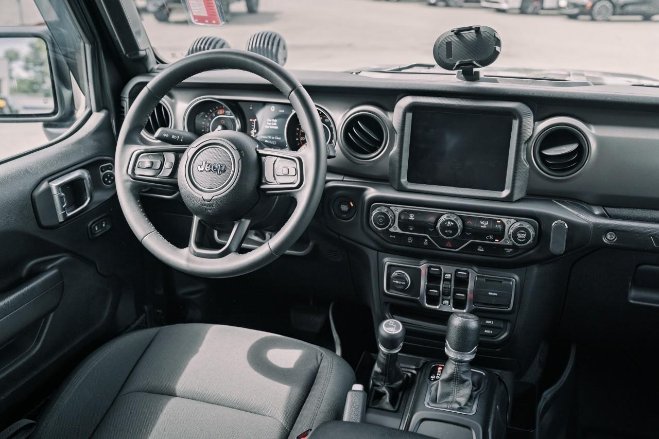 2023 Jeep Wrangler Sport LC2684