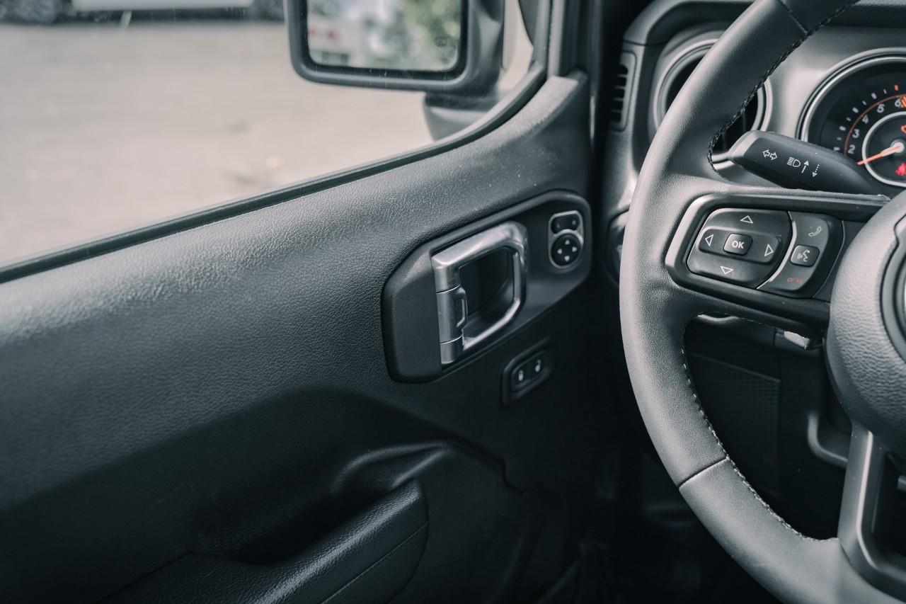 2023 Jeep Wrangler Sport LC2684