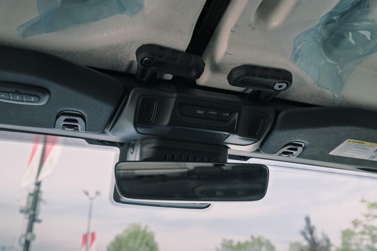 2025 Jeep Wrangler Sahara S564325