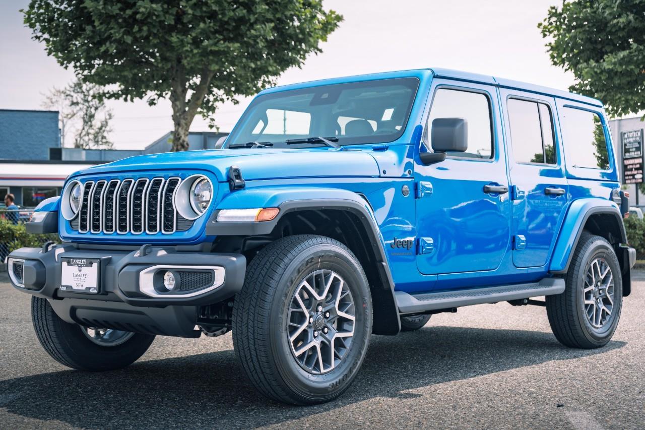 2025 Jeep Wrangler Sahara S621390