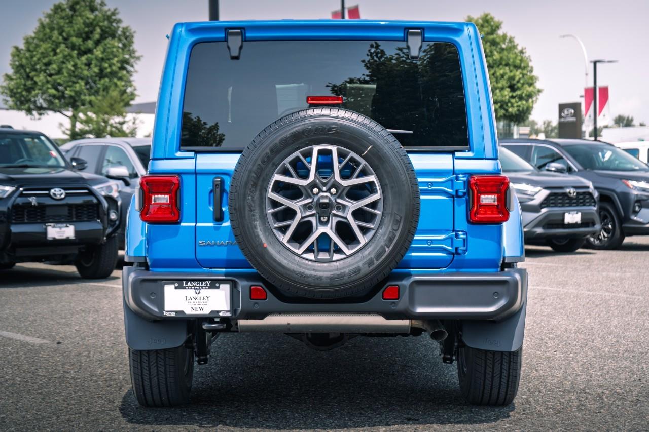 2025 Jeep Wrangler Sahara S621390