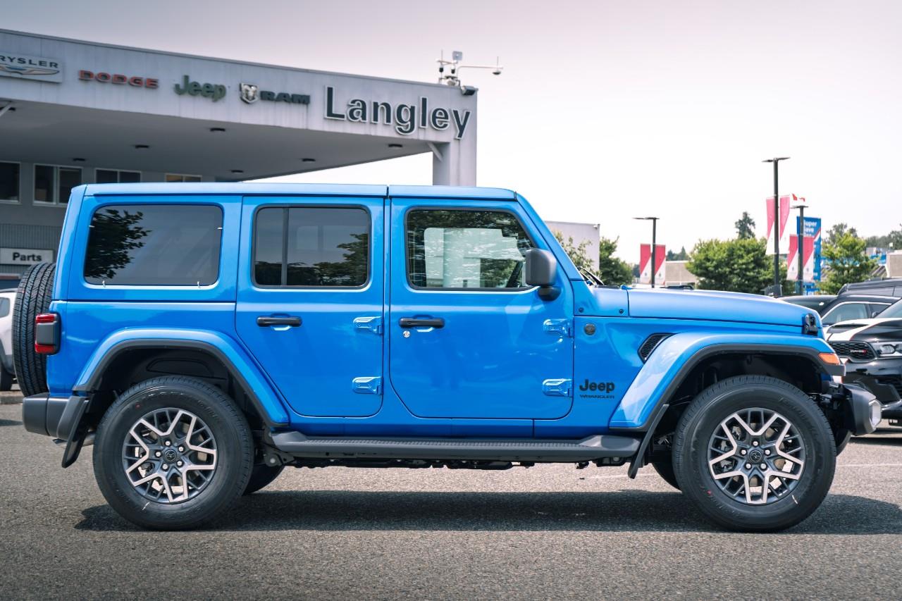 2025 Jeep Wrangler Sahara S621390