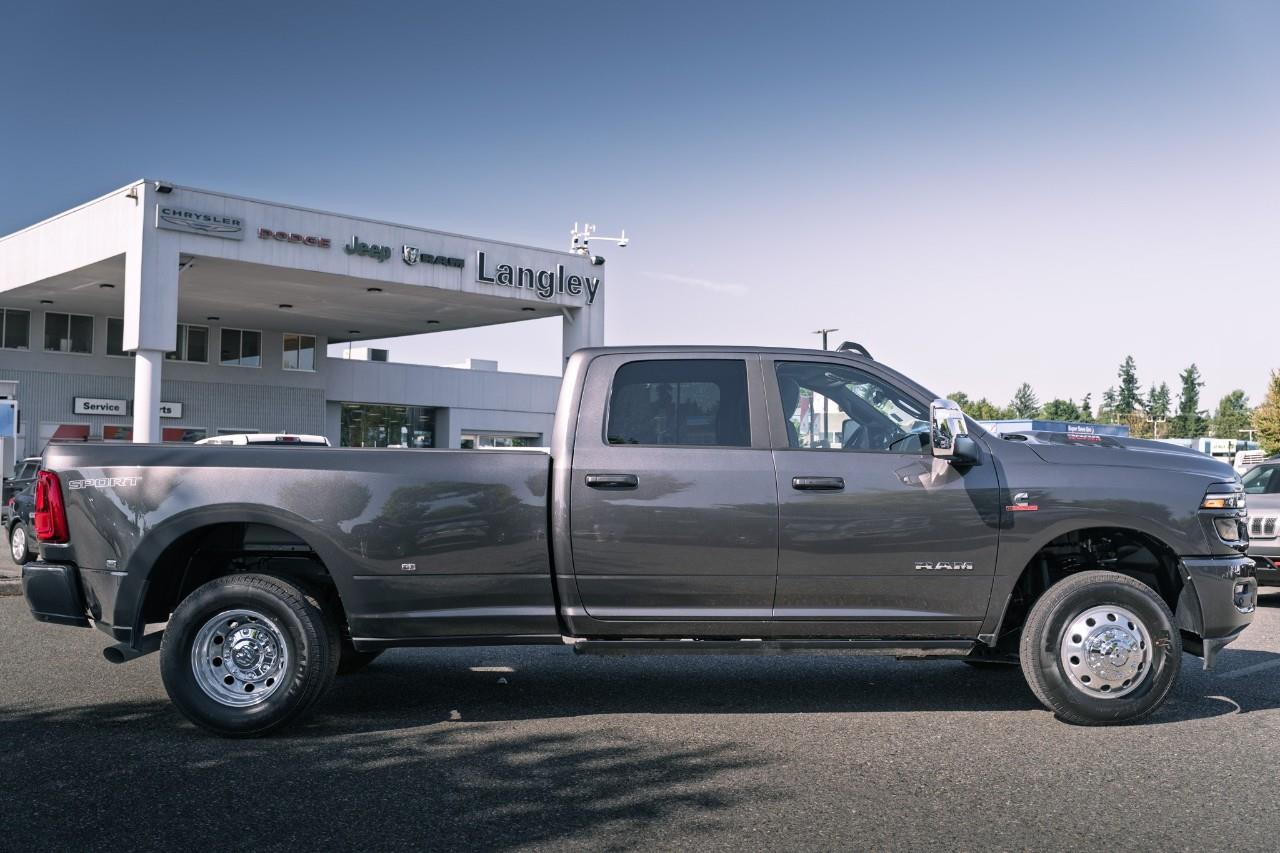 2026 RAM 3500 Laramie T158859